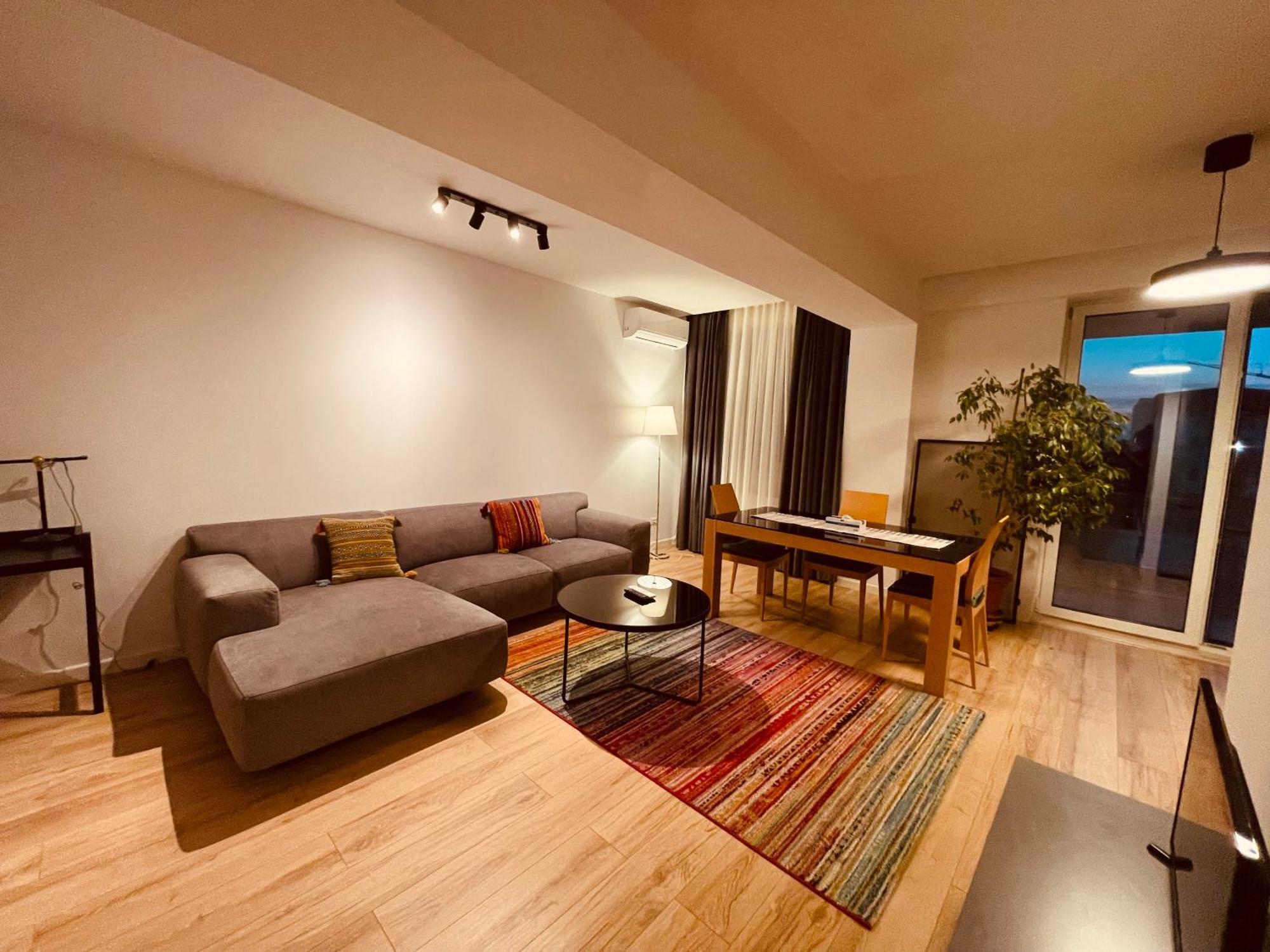 Ferienwohnung Air Otopeni Exterior foto